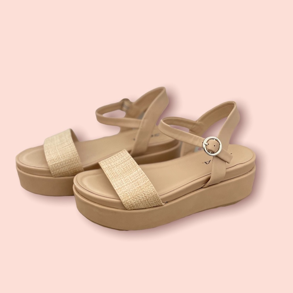 SODA Platform Sandals